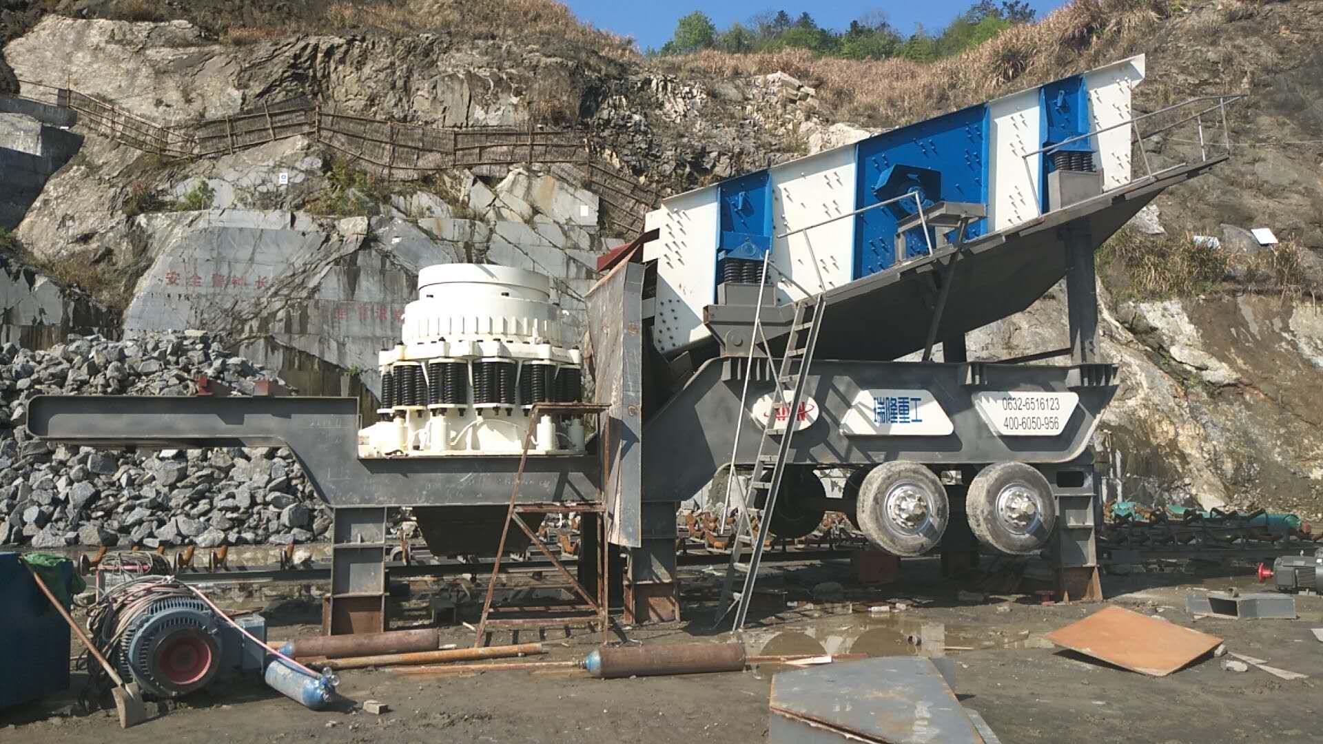 矿山移动式破碎站移动式破碎生产线厂家