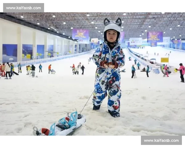 冰雪赛道争锋 激烈对决迎接滑雪运动的全新挑战